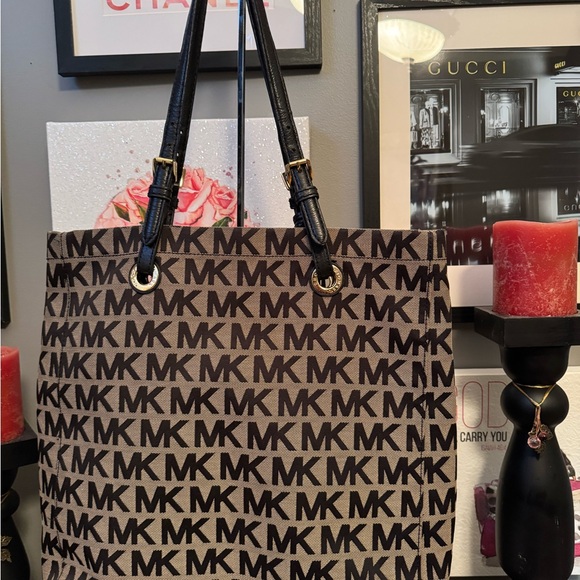 Michael Kors Black and Brown Monogram Tote - Picture 2 of 8
